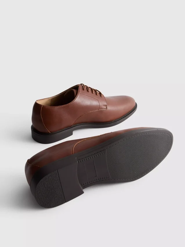 Lace up oxfords