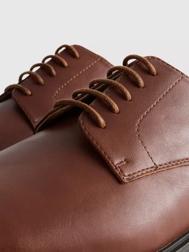 Lace up oxfords