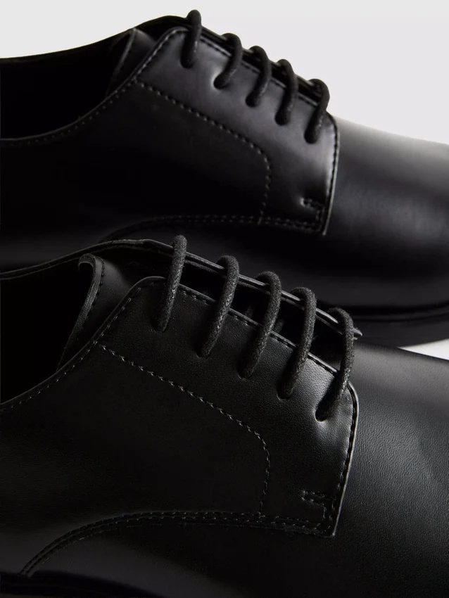 Lace up oxfords