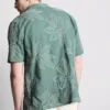 Leaf-embroidered short-sleeve button-down shirt