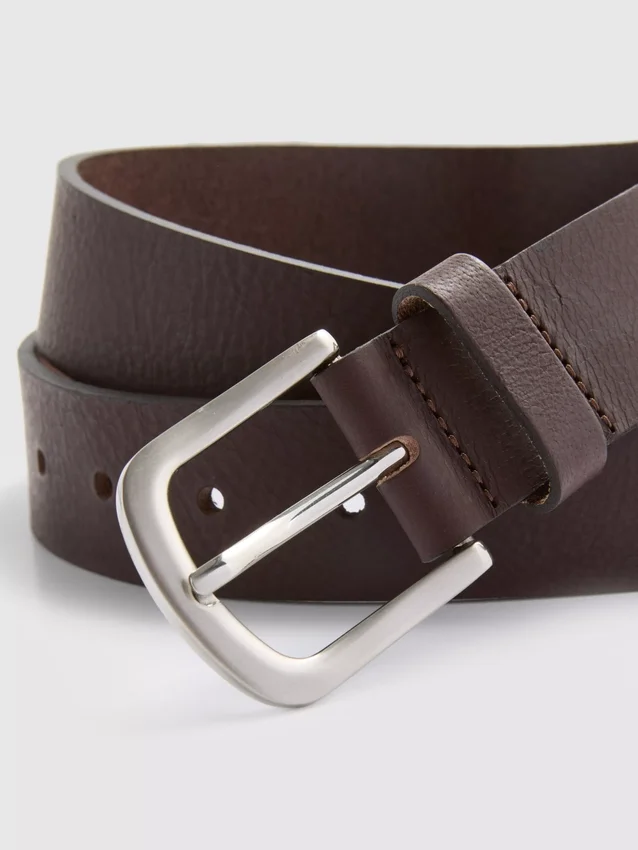 Leather skinny belt
