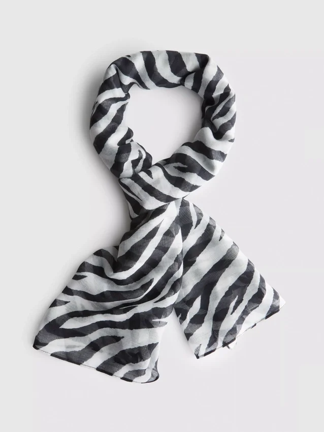 Lightweight printed scarf