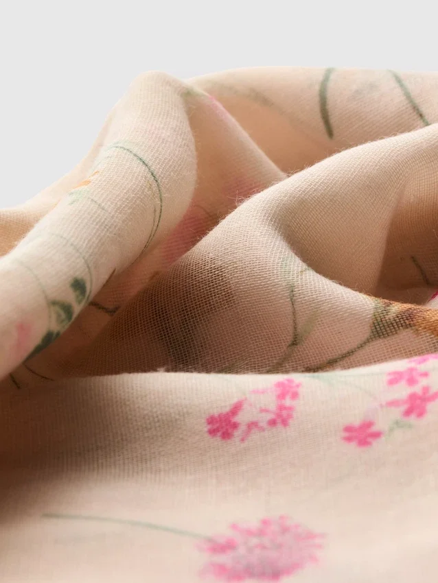 Lightweight printed scarf