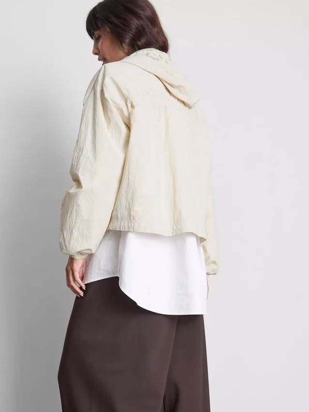 Lightweight ruched jacket