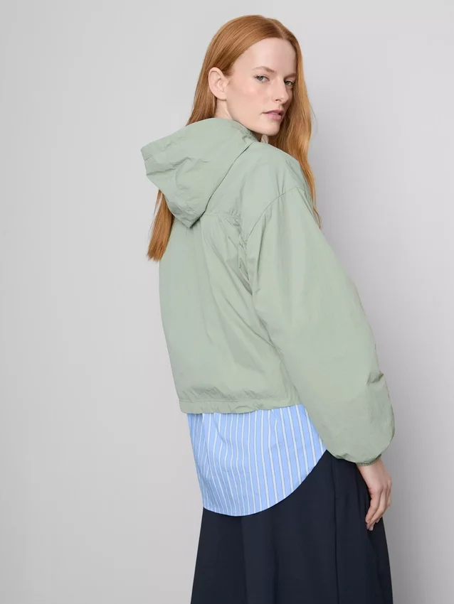 Lightweight ruched jacket