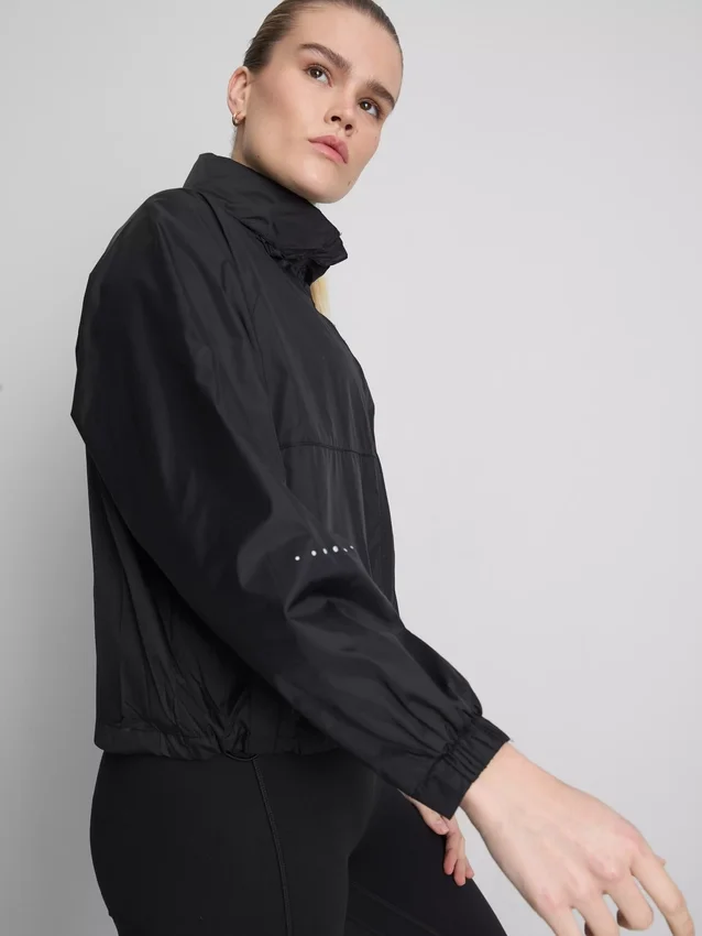 Lightweight running jacket