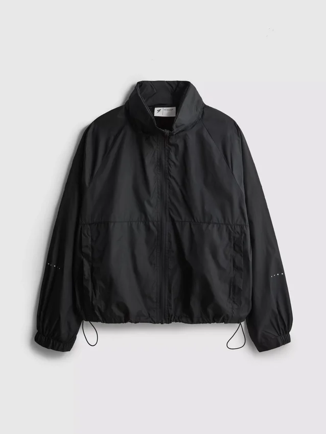 Lightweight running jacket