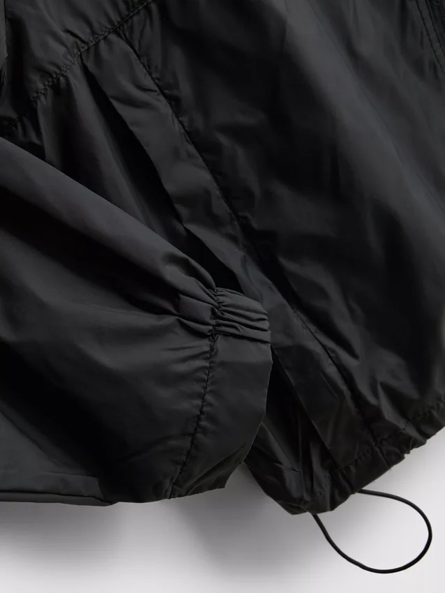 Lightweight running jacket
