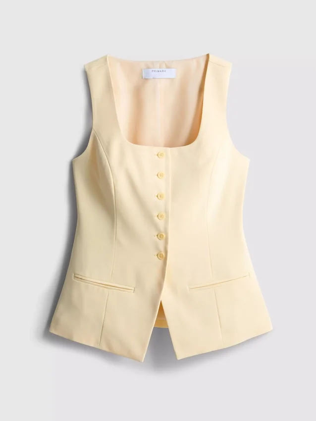 Lila scoop neck waistcoat