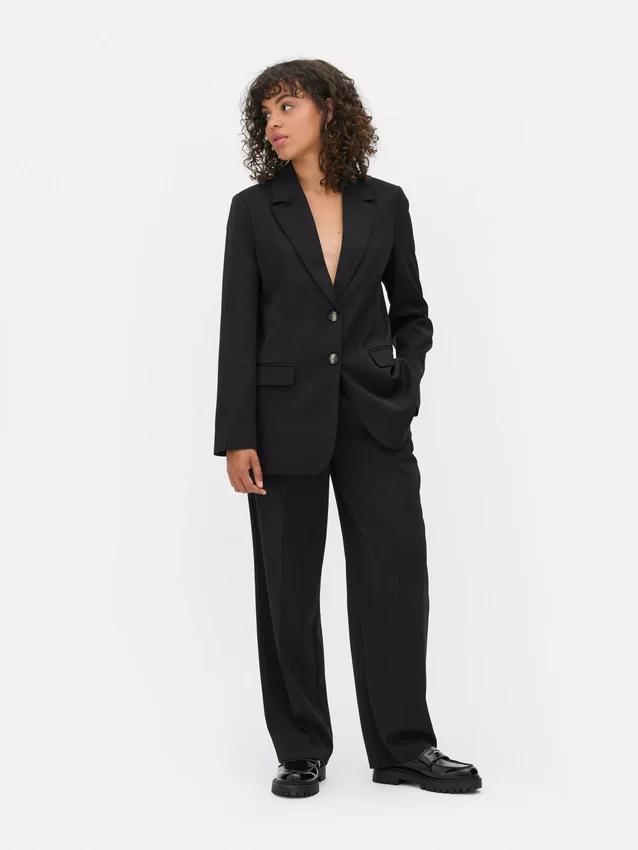 Lila single breasted blazer