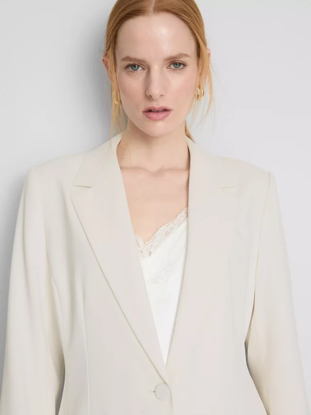 Lila single breasted blazer