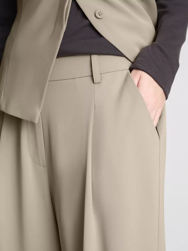 Lila straight leg pants