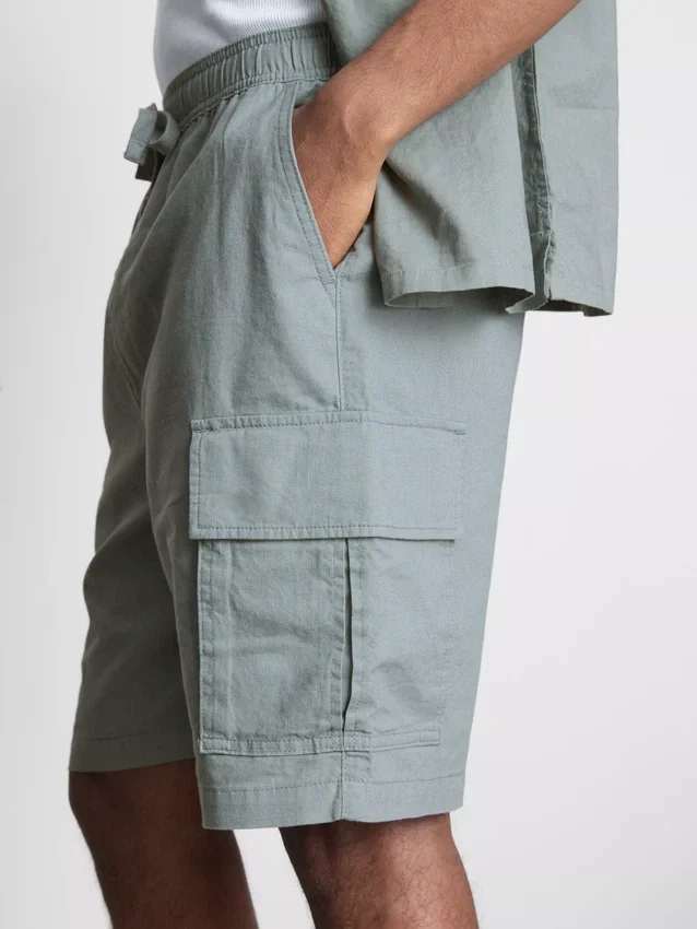 Linen-blend cargo shorts
