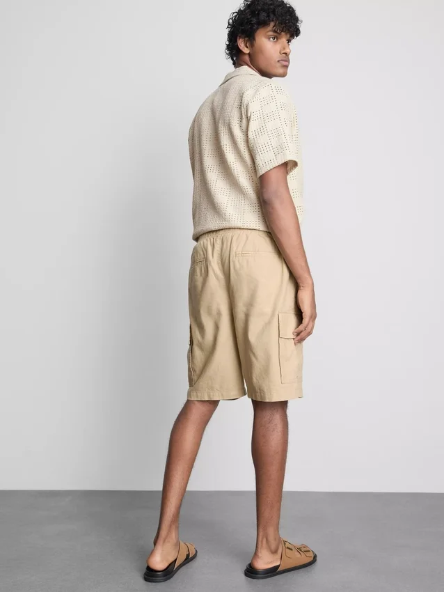 Linen-blend cargo shorts