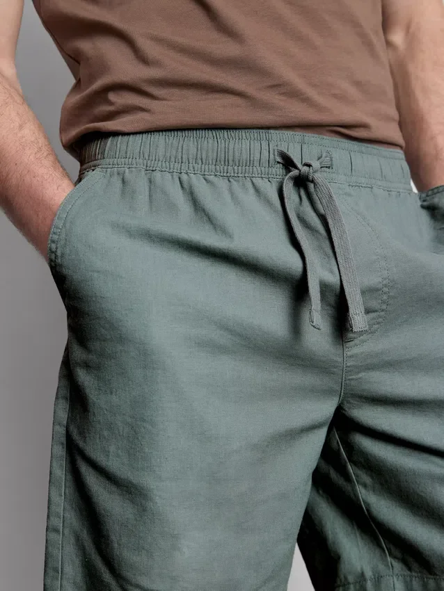 Linen blend drawstring shorts