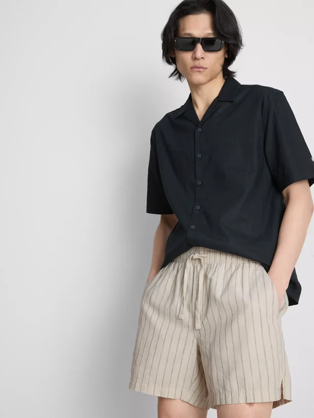 Linen blend striped shorts