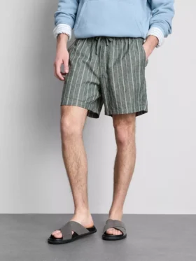 Linen blend striped shorts
