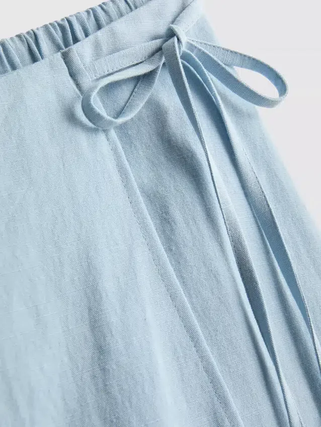 Linen blend tie side mini skort