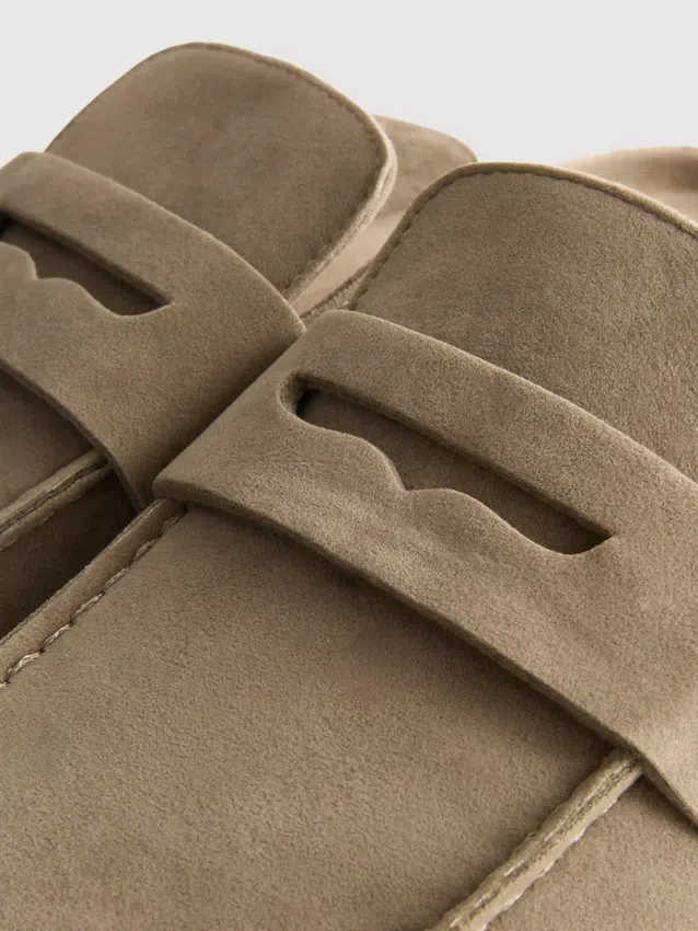 Loafer clogs