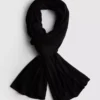 Long scarf