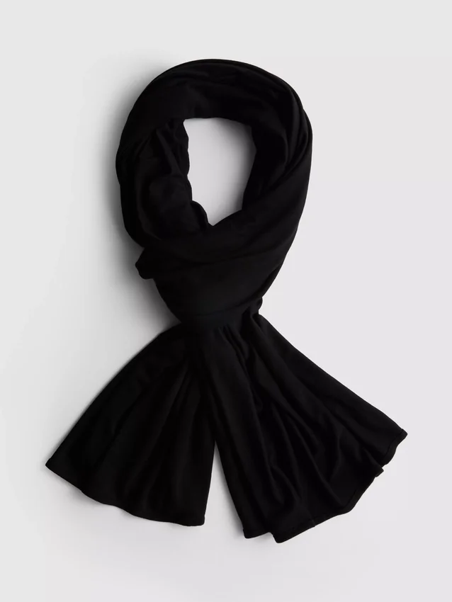 Long scarf