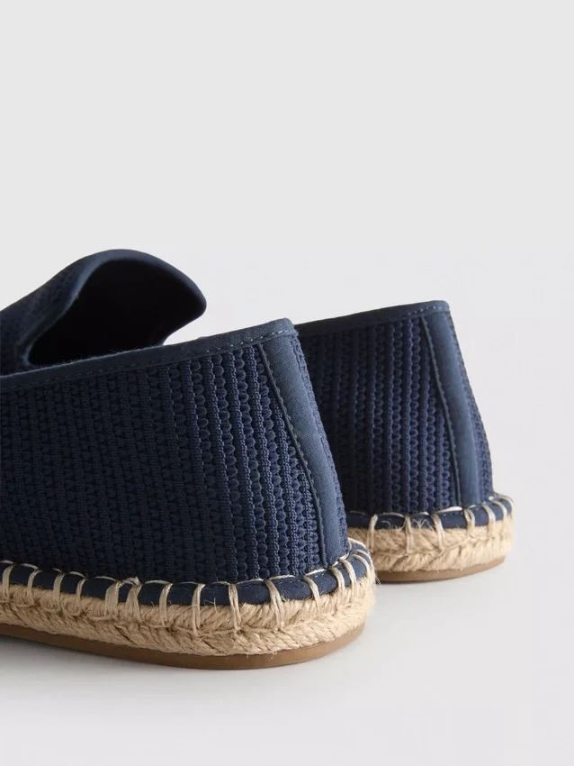 Low top knitted espadrille
