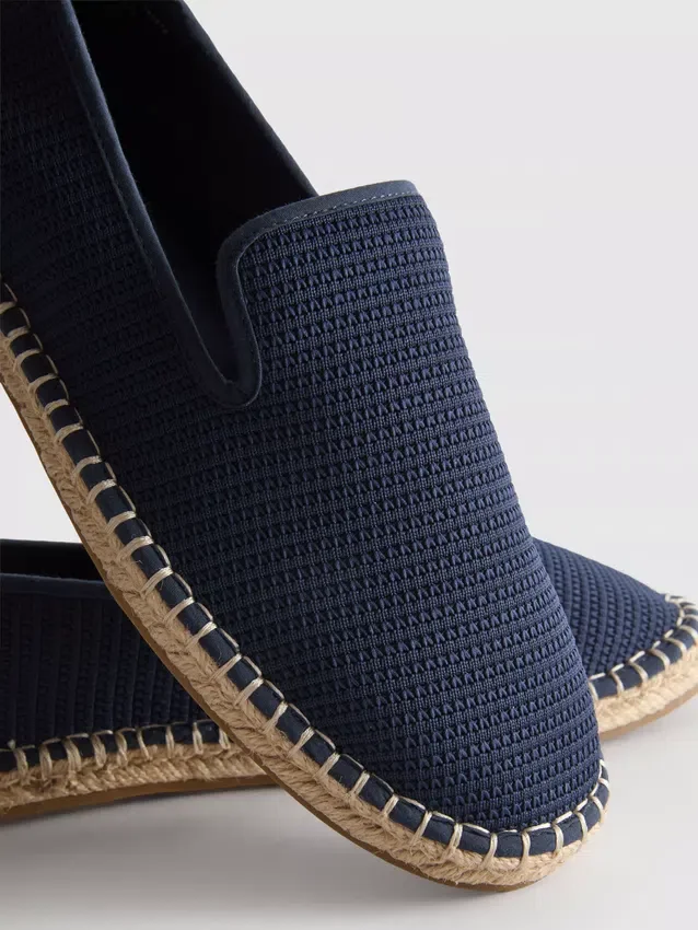 Low top knitted espadrille