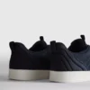 Low-top sneakers