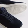 Low-top sneakers