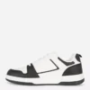 Low top sneakers