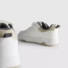 Low-top sneakers