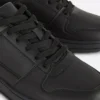 Low top sneakers
