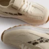 Low top sneakers