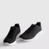 Low top sports sneakers