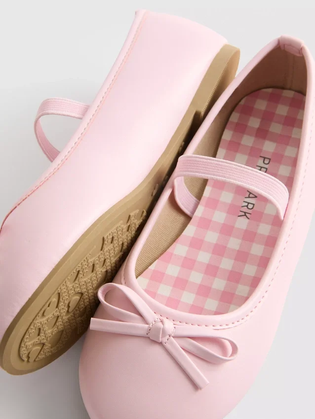 Matte ballet pumps
