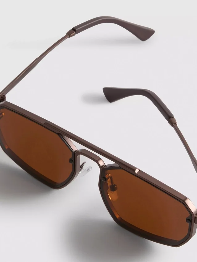 Metal geometric sunglasses