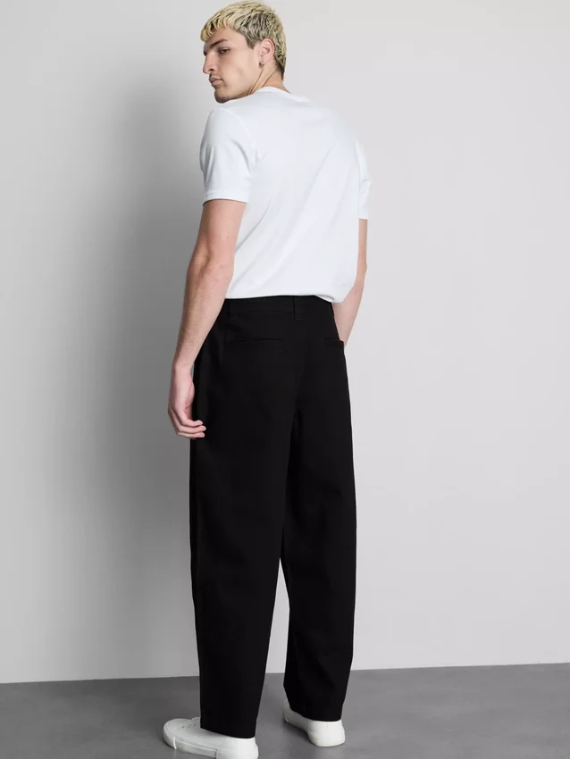 Mid-rise baggy chinos