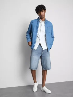 Mid-rise baggy denim shorts