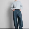 Mid-rise baggy jeans