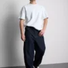Mid-rise baggy jeans