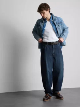 Mid-rise barrel jeans