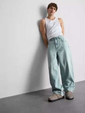 Mid-rise barrel jeans