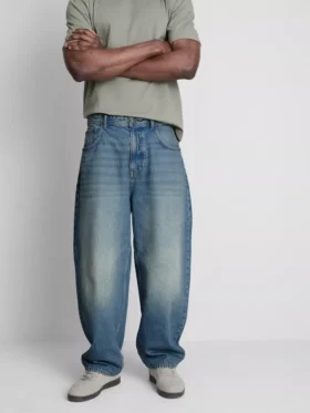 Mid-rise barrel jeans