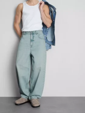 Mid-rise barrel jeans