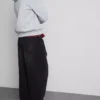 Mid-rise barrel jeans