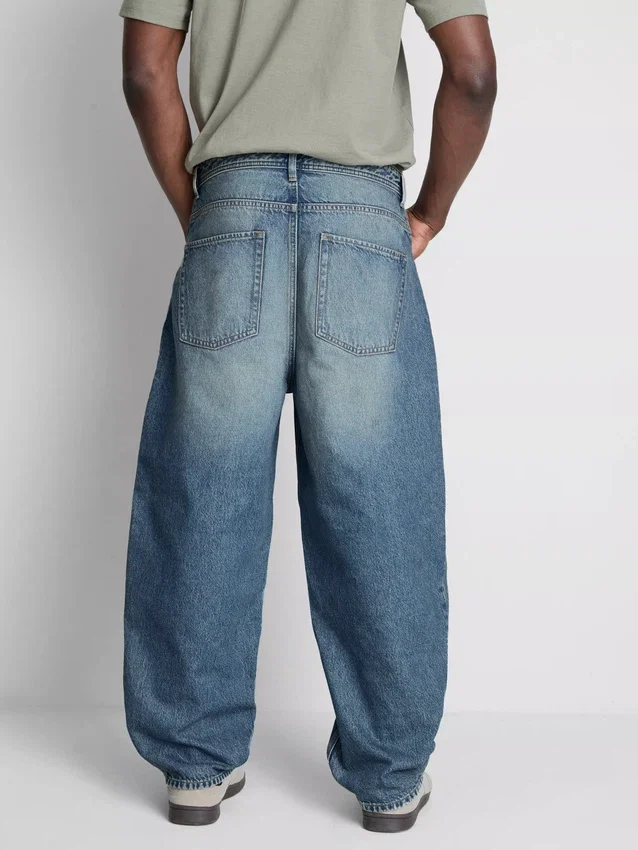Mid-rise barrel jeans