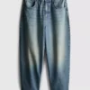 Mid-rise barrel jeans