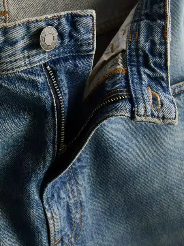 Mid-rise barrel jeans