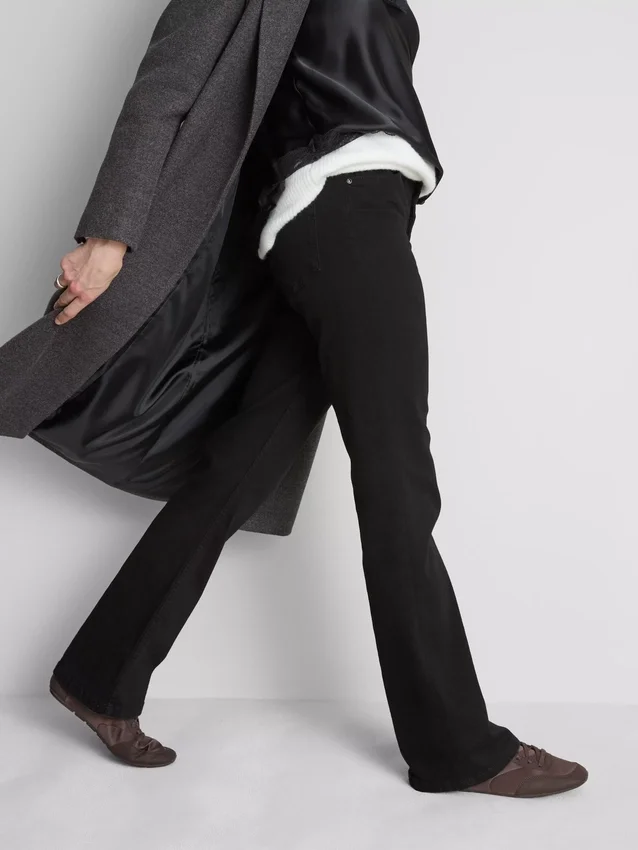 Mid rise cotton bootcut jeans