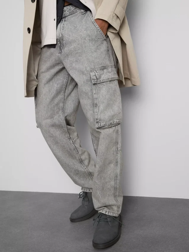 Mid-rise loose cargo jeans